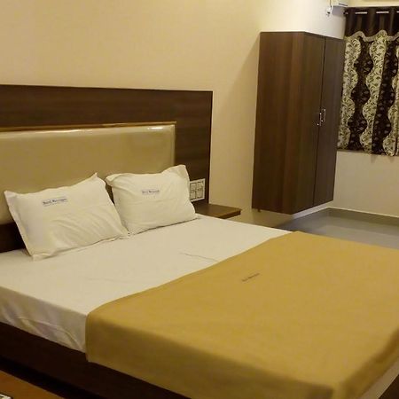 Hotel Meyyappaa Karaikudi Kültér fotó
