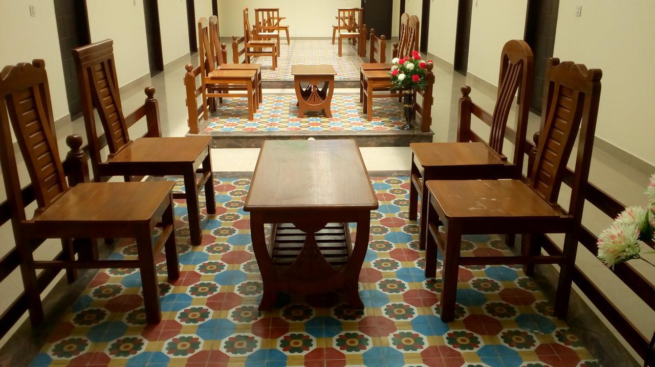 Hotel Meyyappaa Karaikudi Kültér fotó